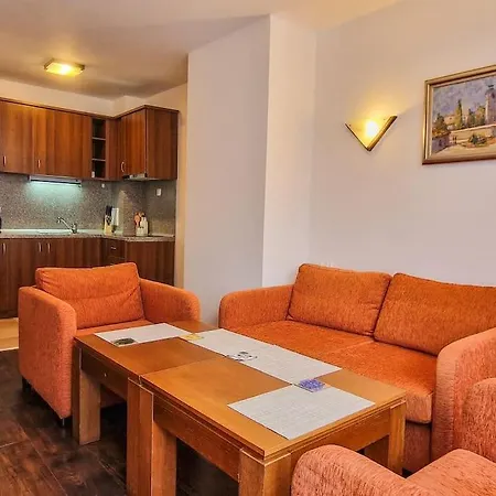 1bd With Parking & Balcony In By Flat Mаnager Διαμέρισμα *